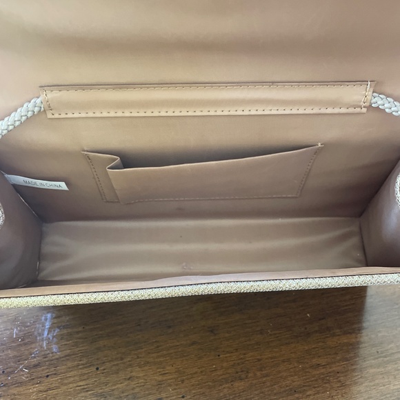 Purse/Clutch - Picture 3 of 3